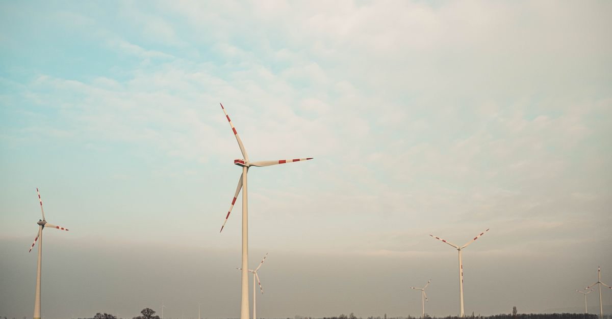 Double-Double Laminates Cut Wind Blade Mass, Boost Efficiency