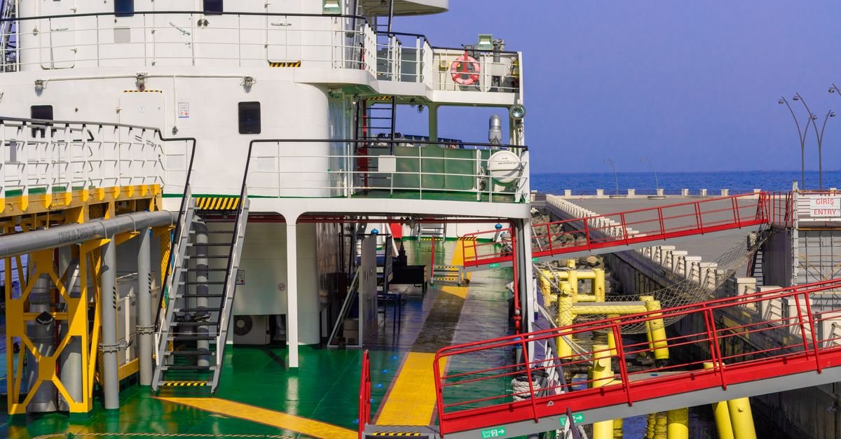 Exxon Warns Kazakhstan's Tengiz Field Faces Steep Production Decline