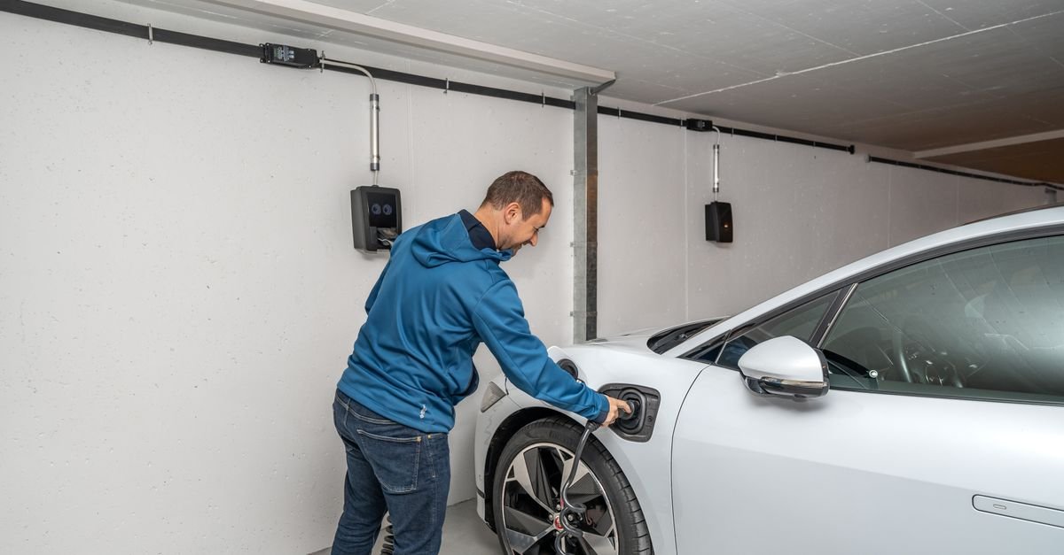 Wireless EV Charging Emerges as Grid-Interactive Technology