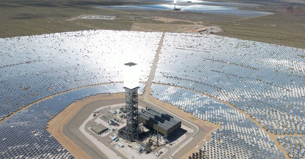 Qcells Delivers Equipment for 372 MW Arizona Solar-Storage Project
