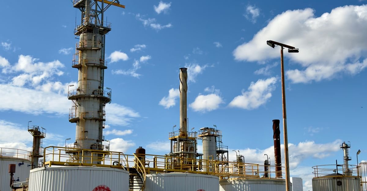 Venezuela Attracts U.S. Oil Investment Through SLB, Hunt Contracts